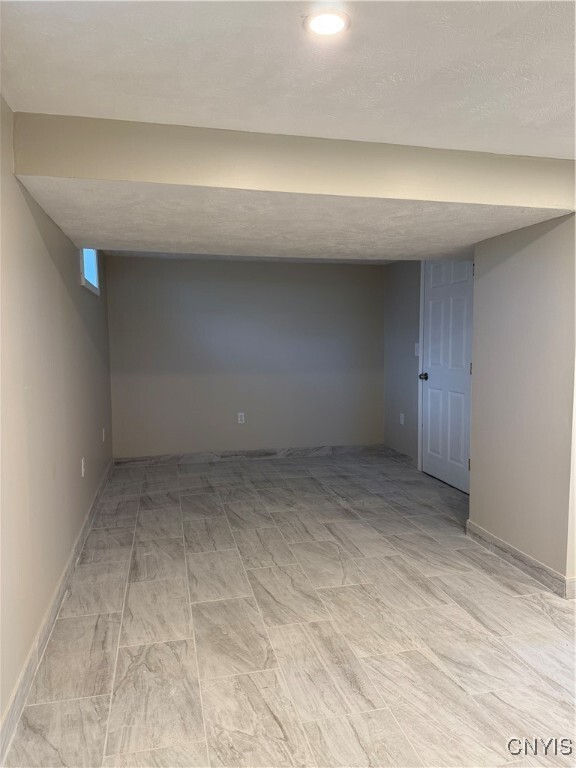 Building Photo - 126 Belleview Dr