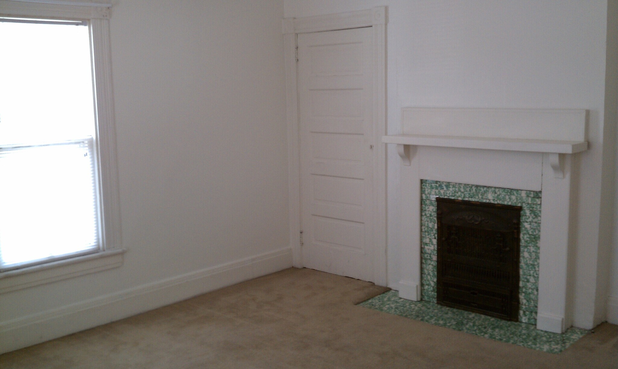 Building Photo - 708 Chestnut St
