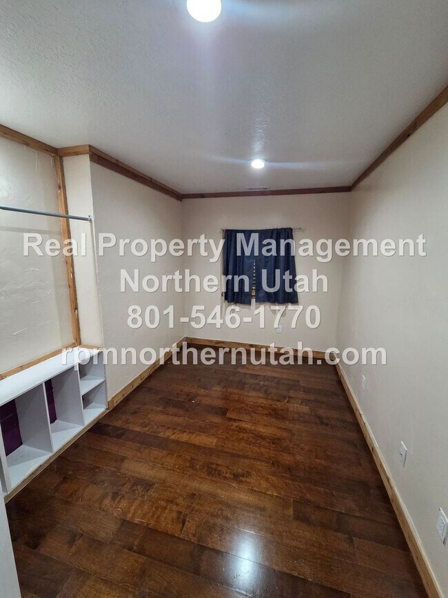 Building Photo - 2784 S 850 W