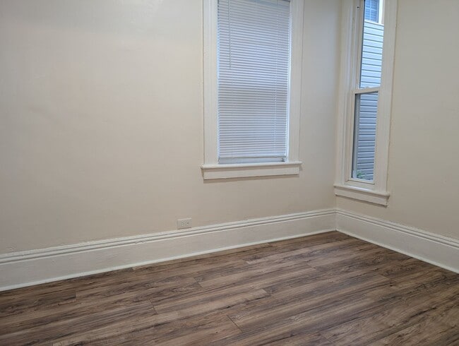 Building Photo - 1851 W 52nd St