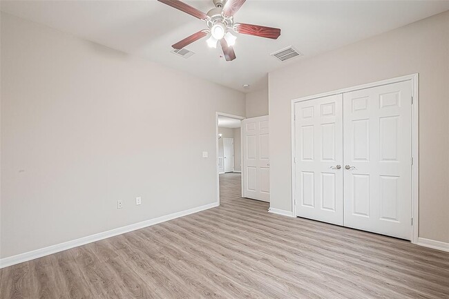 Building Photo - 4813 Palisade Dr