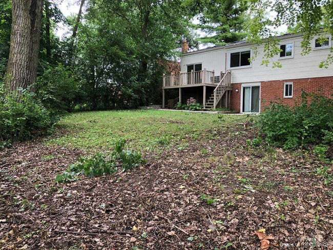 Building Photo - 2339 Pontiac Trail