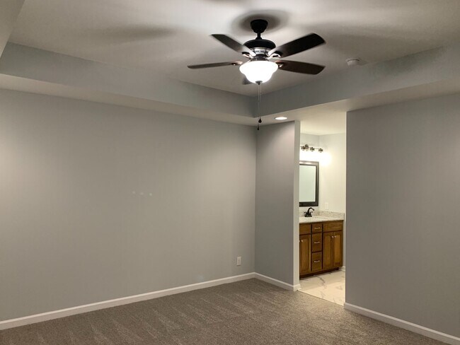 Building Photo - 200 Lexington Cove Blvd