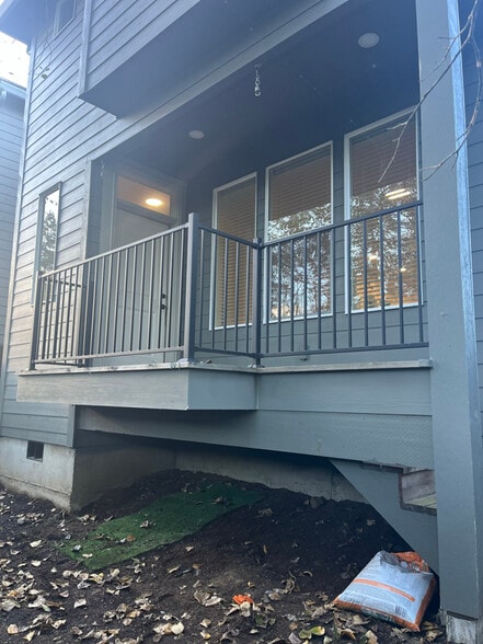 Building Photo - 7327 S 13th St