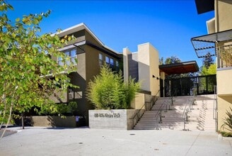 Building Photo - 889 Altaire Walk