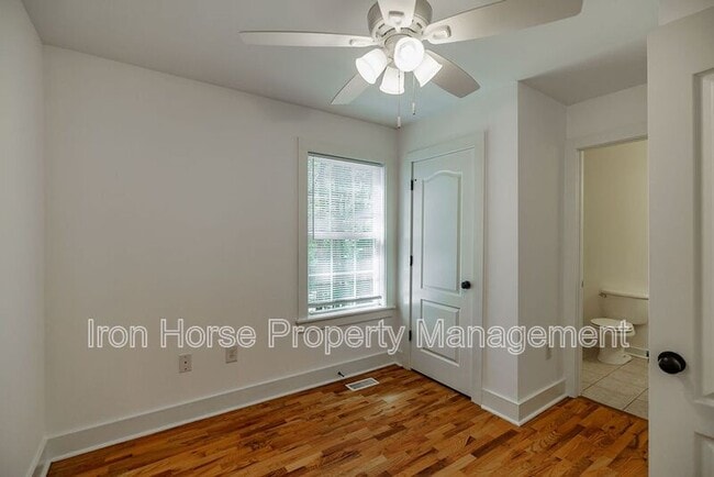 Building Photo - 205 Third Street