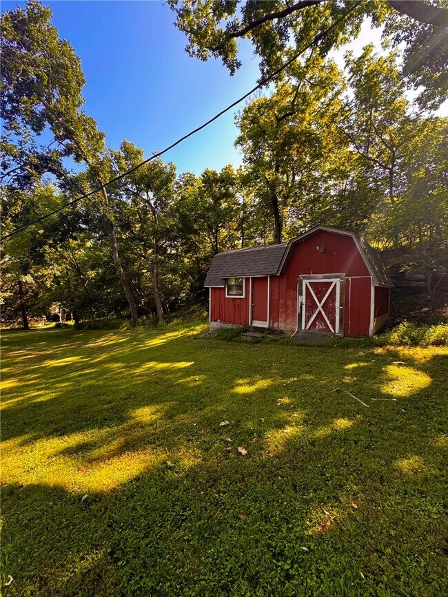 Building Photo - 9108 Bluff Dr
