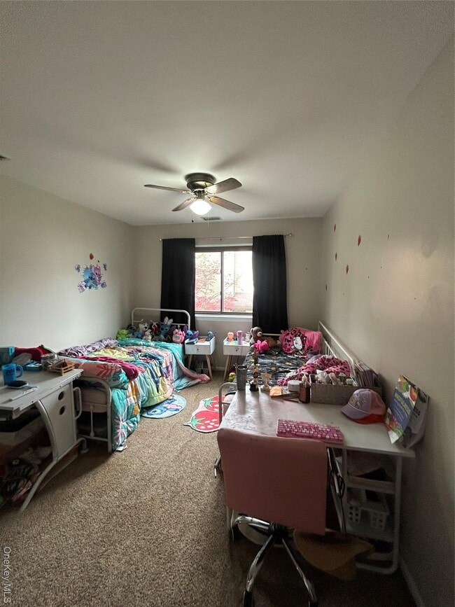 Building Photo - 36 Sycamore Ct