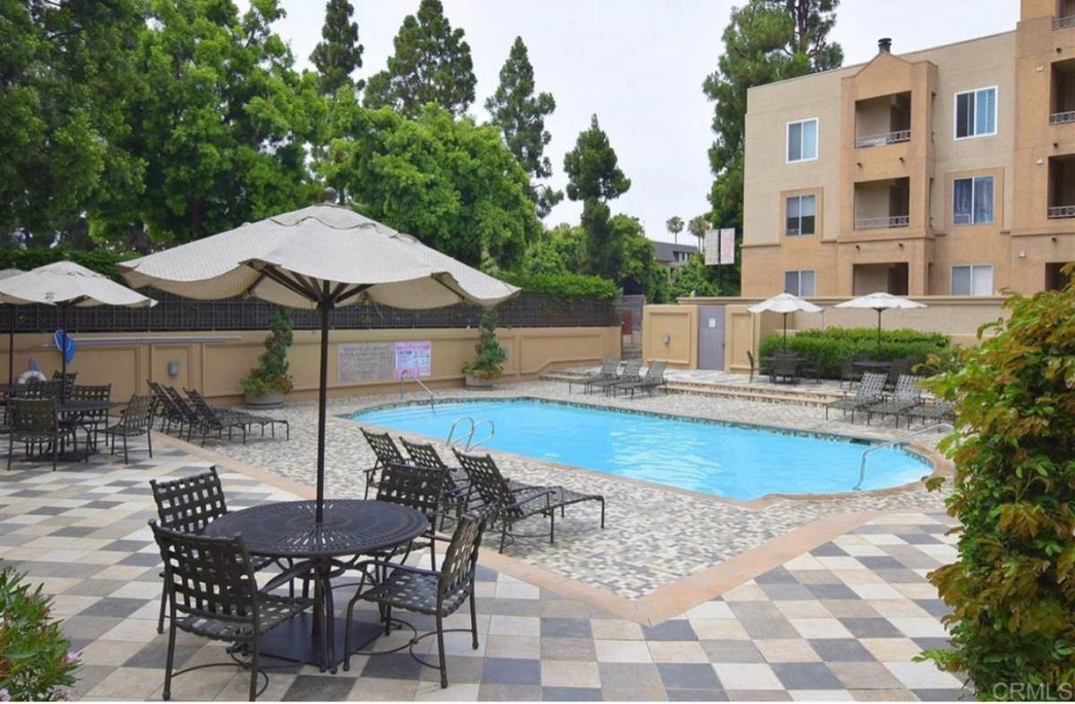 pool - 8889 Caminito Plaza Centro