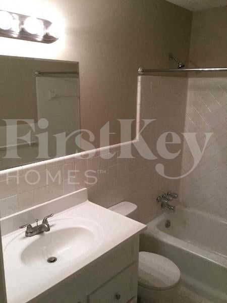 Building Photo - 2364 Tiffany Cir