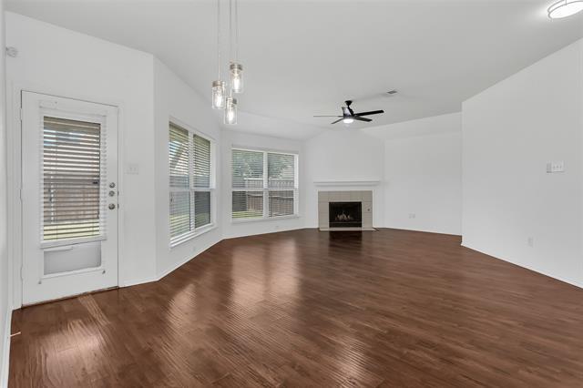 Building Photo - 9721 Meadow Rue Dr