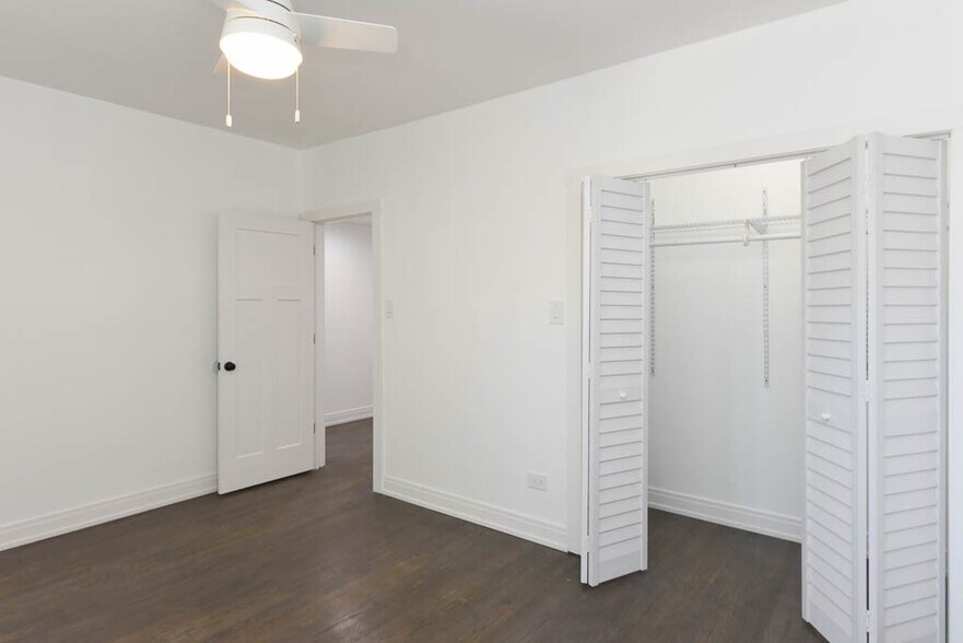 Building Photo - 3759 N Kimball Ave