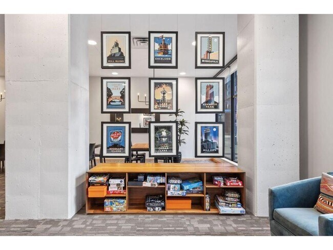 Building Photo - 740 Portland Ave