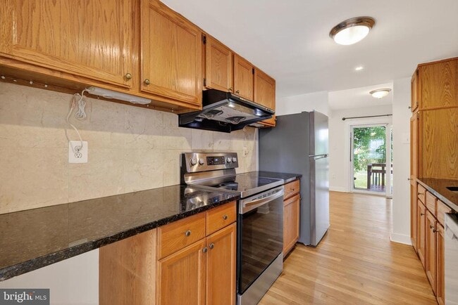 Building Photo - 2786 Sikes Ct