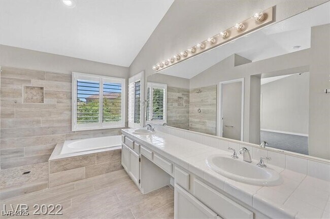 Building Photo - 9725 Hitching Rail Dr