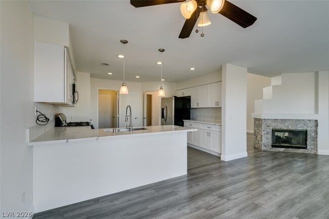 Building Photo - 8006 S Counterpoint Ln