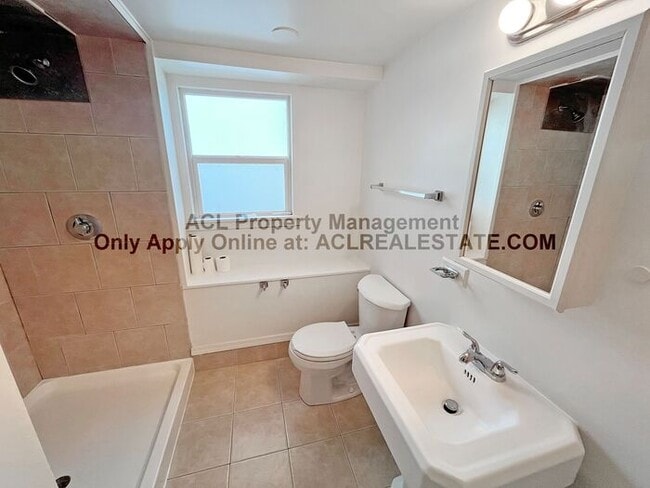 Building Photo - North Oakland Beauty – Modern Comfort Meet...