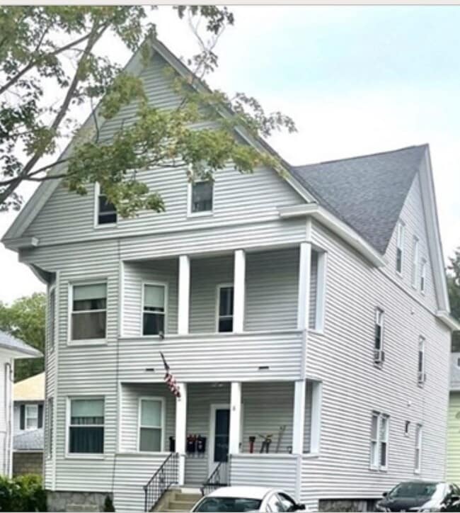 Primary Photo - 8 Manor St