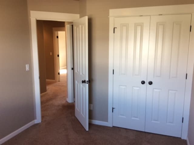 Building Photo - 468 Tulip Ave