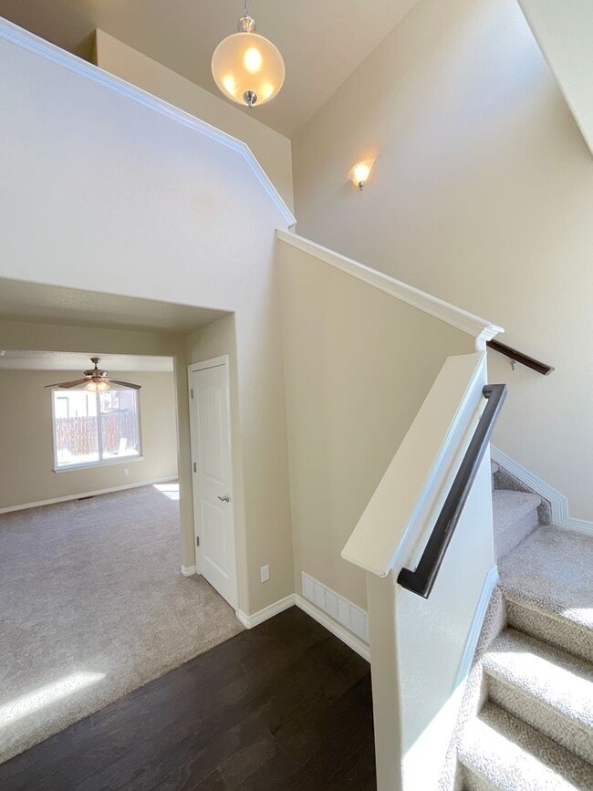 Building Photo - 3 Bedroom Home Available Near S Marksheffel Rd & Fontaine Blvd!