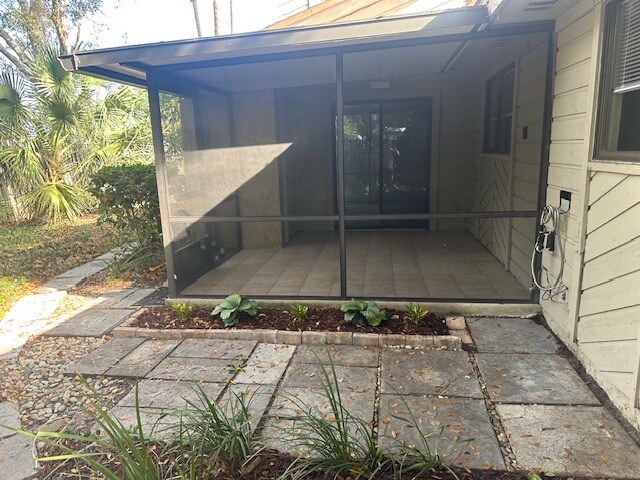 Building Photo - 3801 Crown Point Rd