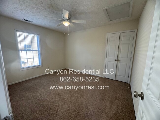 Building Photo - 1247 Chimney Swift Dr