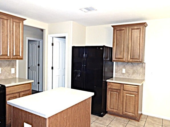 Building Photo - 922 Magnolia Hl