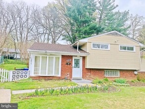 Building Photo - 12915 Grenoble Dr