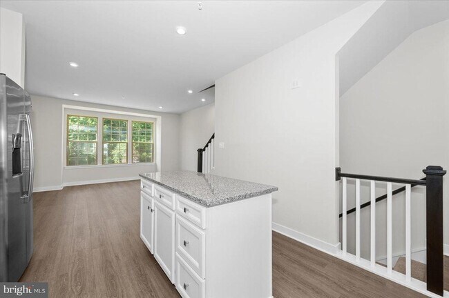 Building Photo - 19822 Habitat Ter