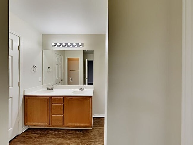Building Photo - 3013 S Fork Dr