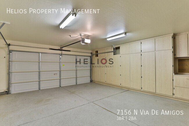 Building Photo - 7156 N Vía De Amigos