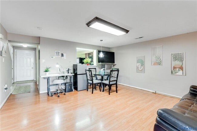 Building Photo - 7720 Pomeroy Ct