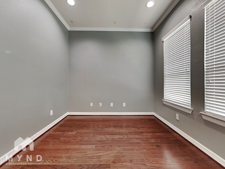 Building Photo - 2849 King's Retreat Cir