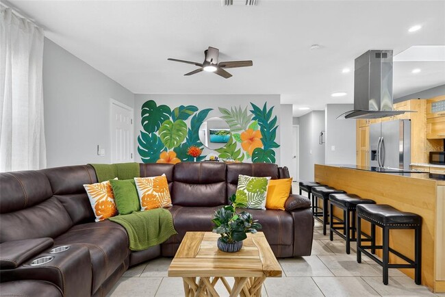 Building Photo - 3044 Golden Rain Dr