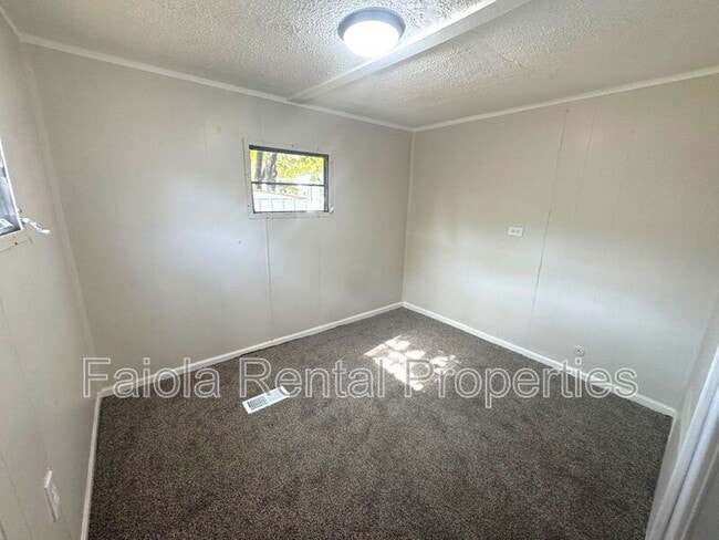 Building Photo - 35 Rita Faiola Ln