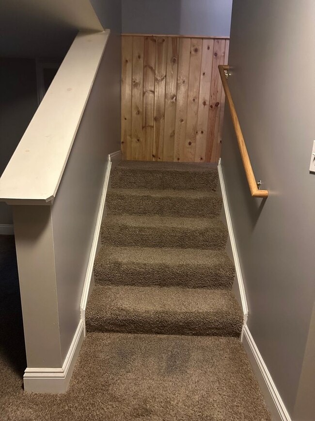 Building Photo - Move-In Ready 3Br 2Ba