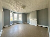 Building Photo - 61 Hasbrouck St