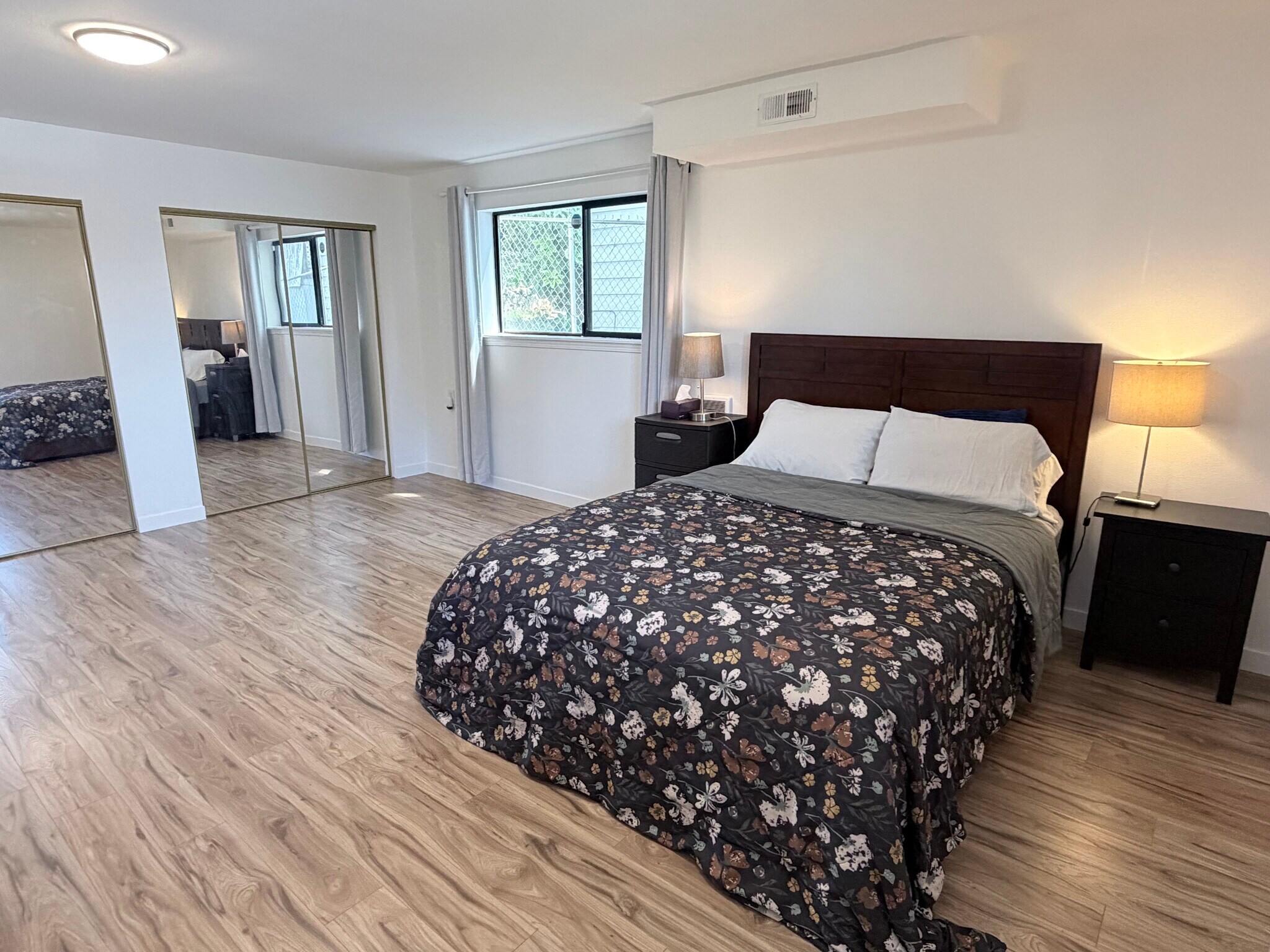 Main Bedroom - 8837 20th Ave SW