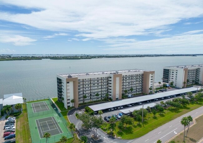 Building Photo - 250 S Sykes Creek Pky