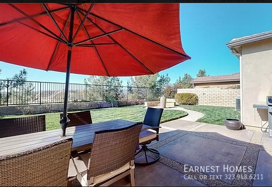 Building Photo - 19320 Carranza Ln