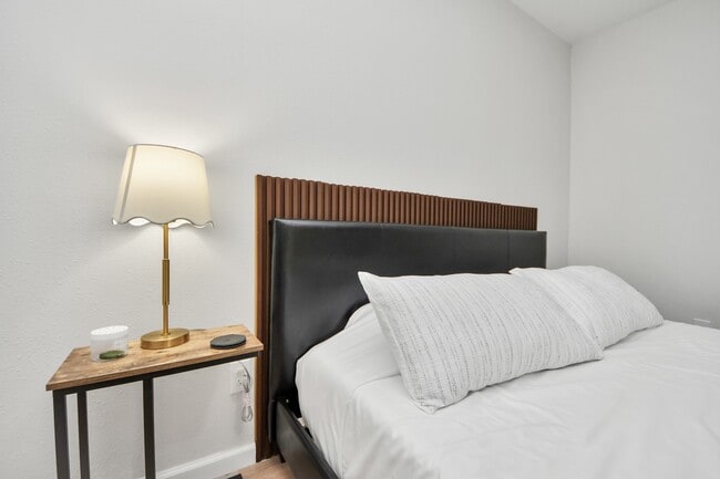 Building Photo - 2811 Winbern St