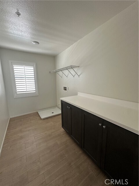 Building Photo - 1055 Raven Ct