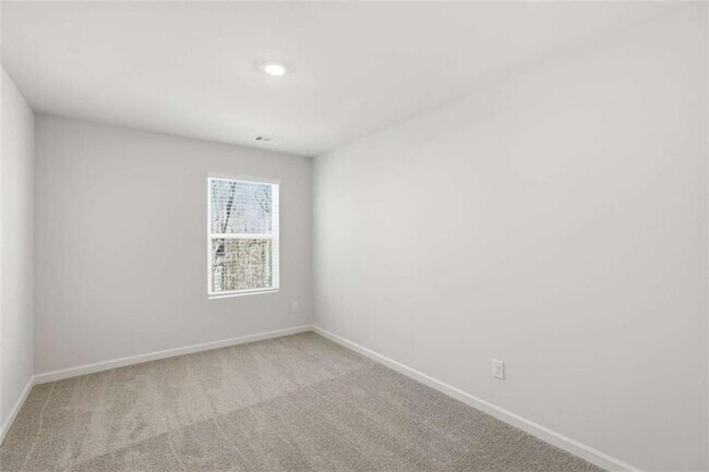 Building Photo - 5971 Skylar Dr