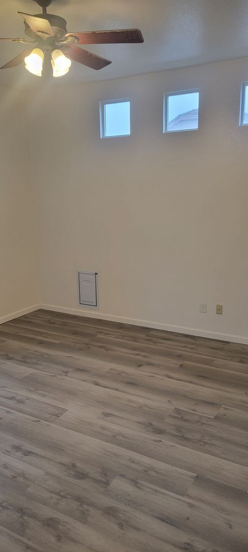 Building Photo - Your Next Home in One of Roseville’s Most Desired Neighborhoods!