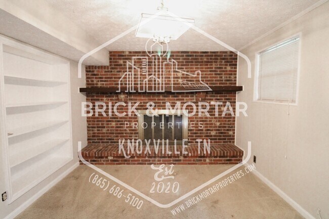 Building Photo - 8637 Glen Echo Dr