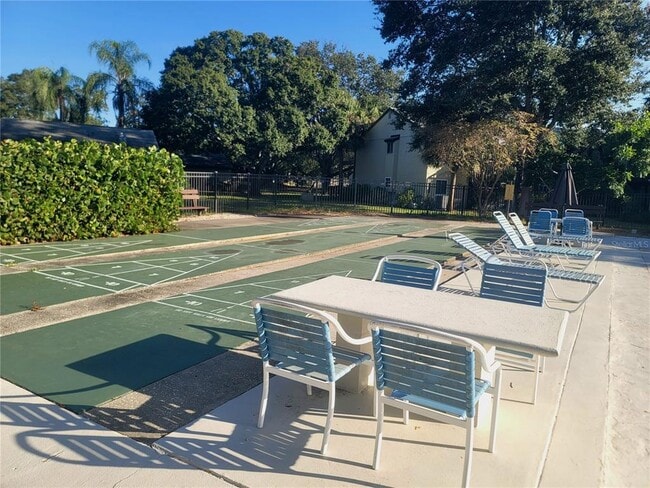 Building Photo - 4215 E Bay Dr