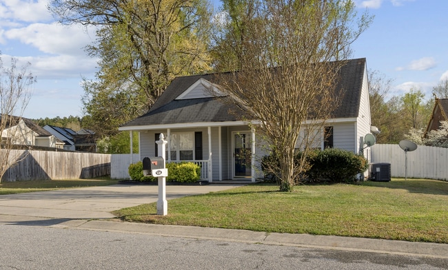 Building Photo - One-Story 3-Bedroom Home in Heart of Knightdale