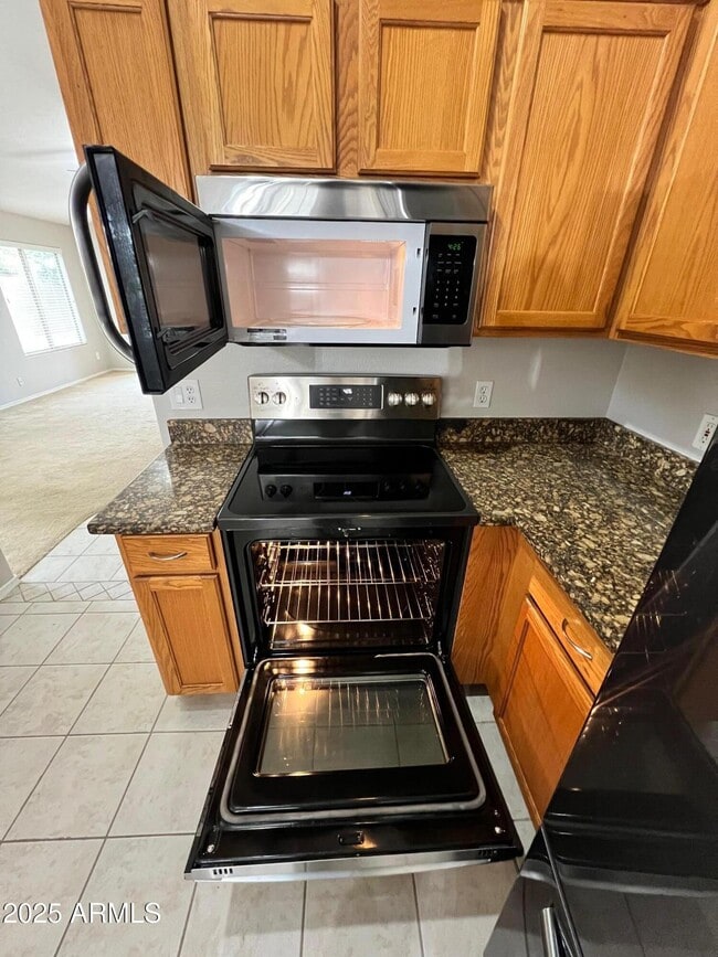 Building Photo - 10419 N 58th Dr