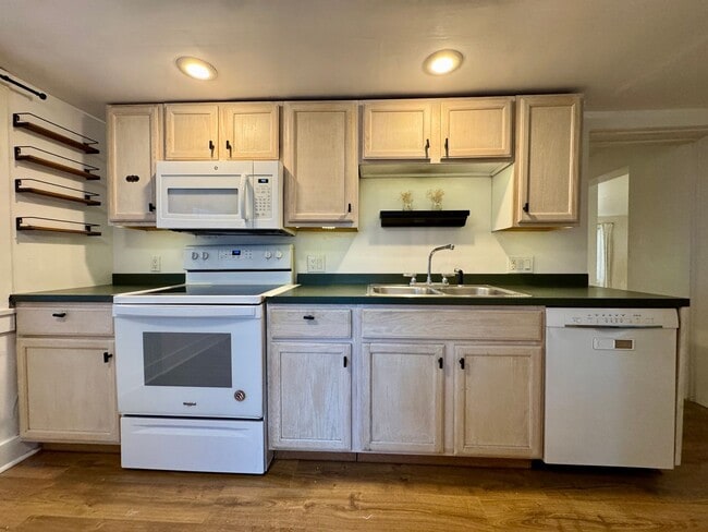 Building Photo - Historic Three Bedroom Home With Ample Outdoor Space