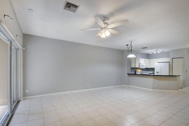 Building Photo - 6987 Oak Bridge Ln